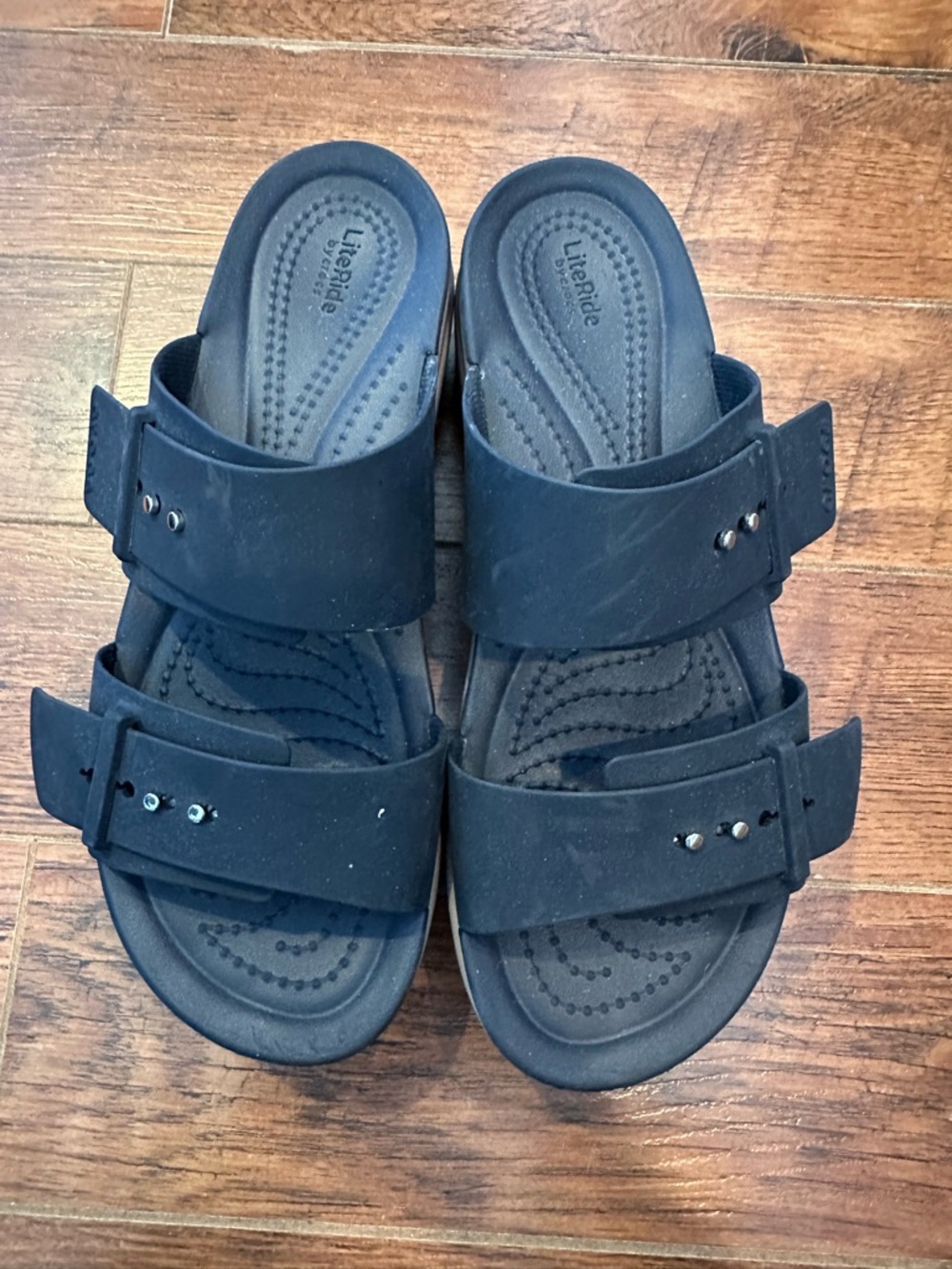 Crocs Brooklyn Buckle Low Wedge Sandal size 8